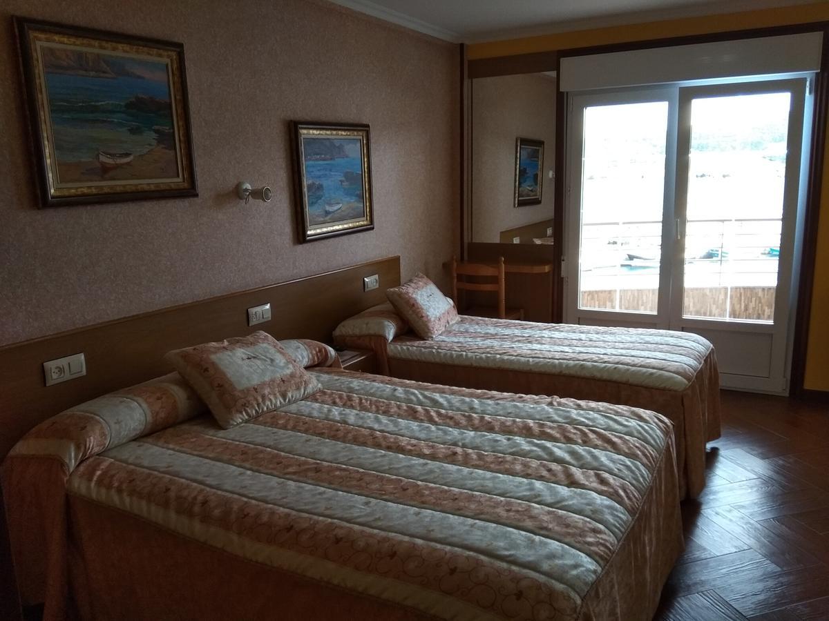 Hostal Residencia Bahia ลาเซ ภายนอก รูปภาพ