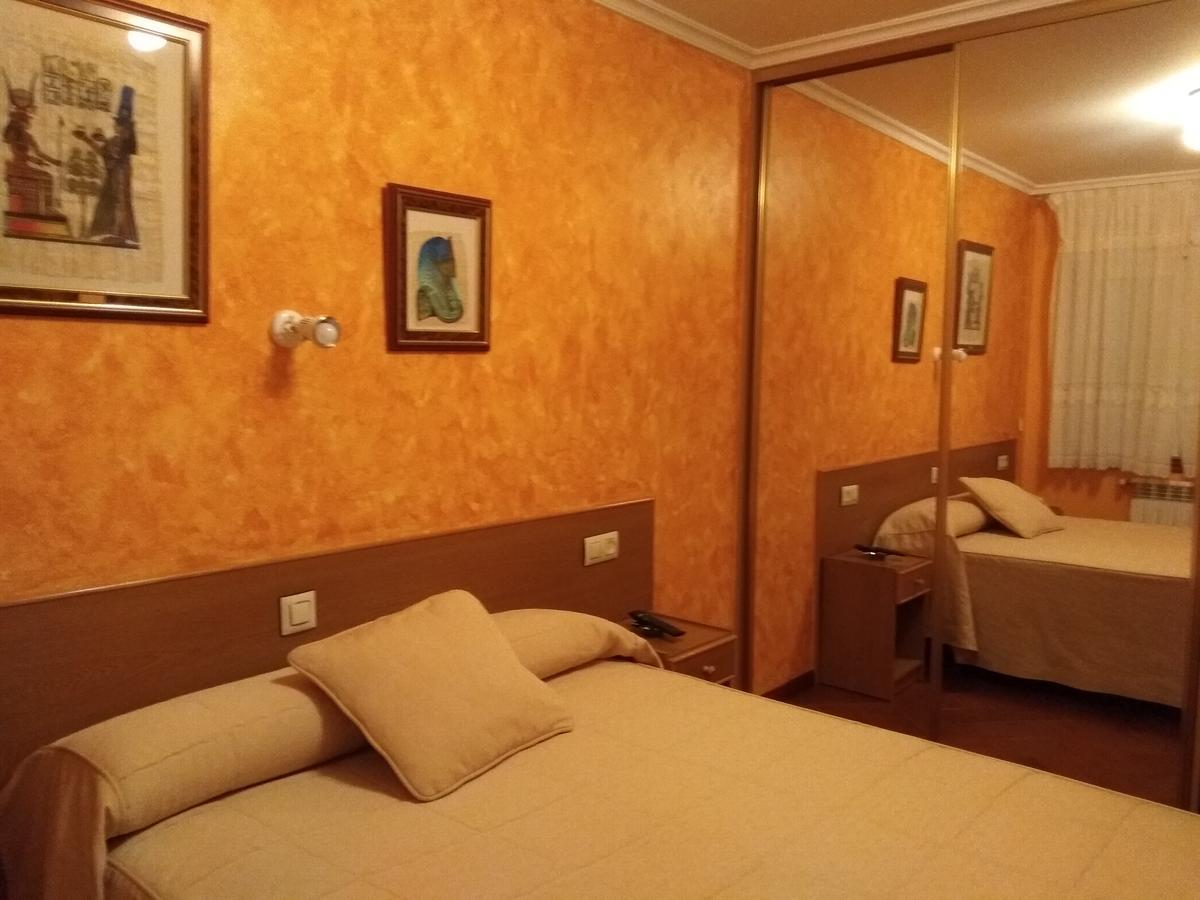 Hostal Residencia Bahia ลาเซ ภายนอก รูปภาพ