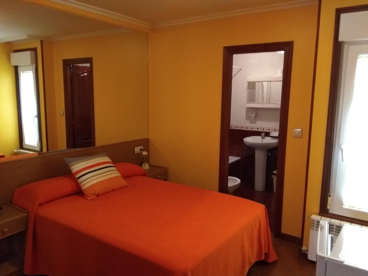 Hostal Residencia Bahia ลาเซ ภายนอก รูปภาพ