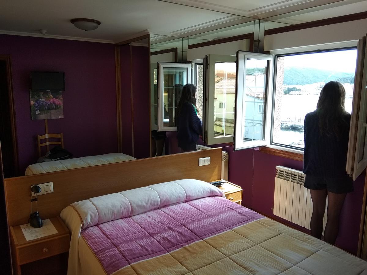 Hostal Residencia Bahia ลาเซ ภายนอก รูปภาพ